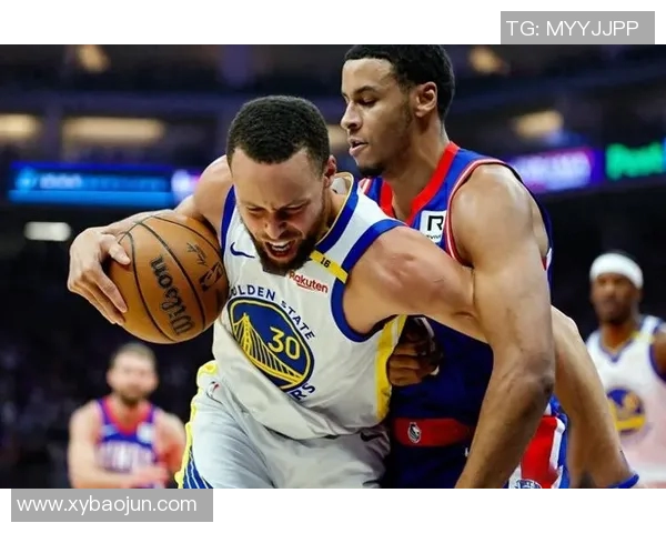 库里三分球总数突破4000大关成历史第一人再创辉煌成就